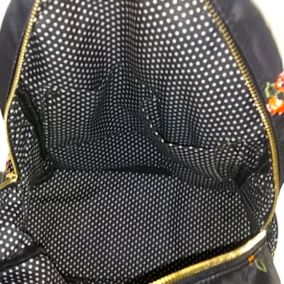 LG Black Floral Design Spun Polyester Back Pack - Picture 8 of 8